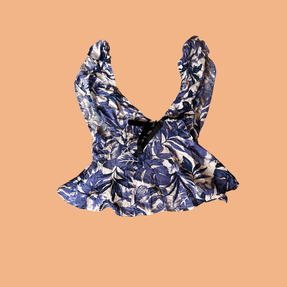 CUPSHE Floral Blue and White Women's Top